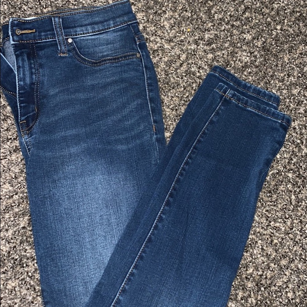 Size 8 women’s jeans